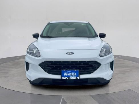 Used 2022 Ford Escape SE w/ SE Sport Appearance Package image 10