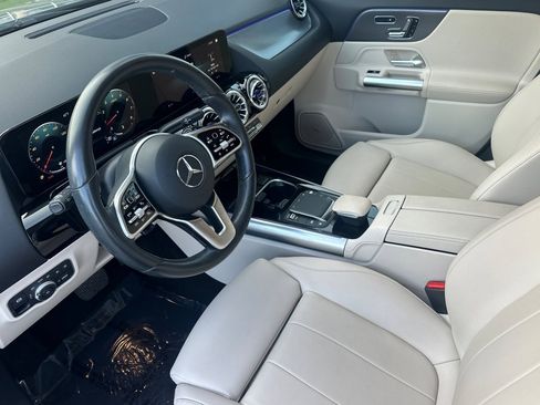 Used 2023 Mercedes-Benz GLA 250 4MATIC image 10