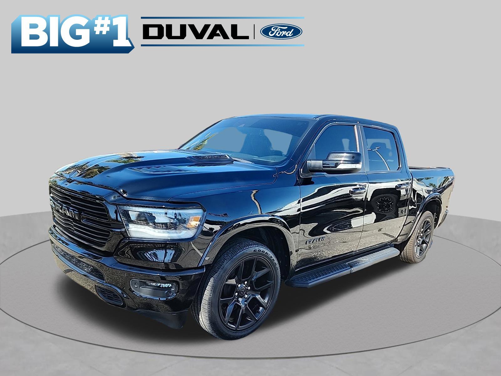 Used 2022 RAM 1500 Laramie AWD/4WD image 2