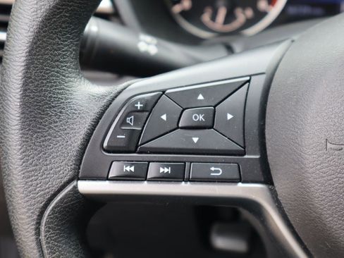 Used 2024 Nissan Altima 2.5 SV FWD image 12