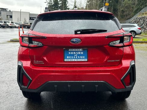 Used 2025 Subaru Crosstrek 2.5i Limited w/ Crosstrek Mirror Package AWD/4WD image 4