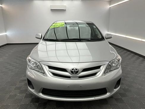 Used 2011 Toyota Corolla LE image 2