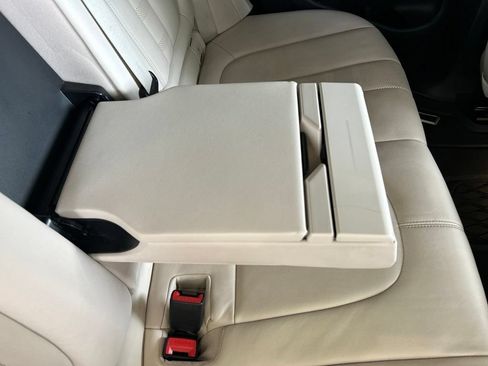 Used 2022 BMW X5 sDrive40i w/ M Sport Package RWD image 30