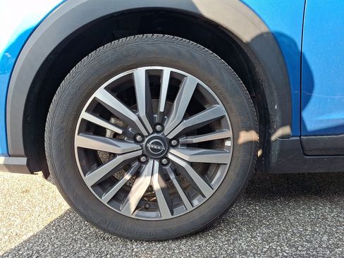 Used 2022 Nissan Kicks SV FWD image 4