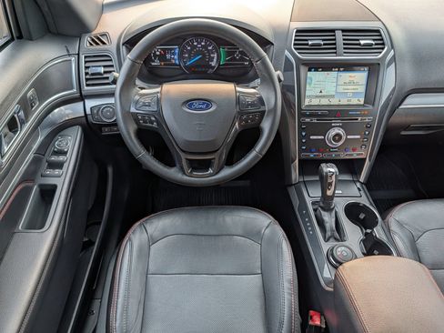 Used 2018 Ford Explorer Sport w/ Equipment Group 401A AWD/4WD image 19