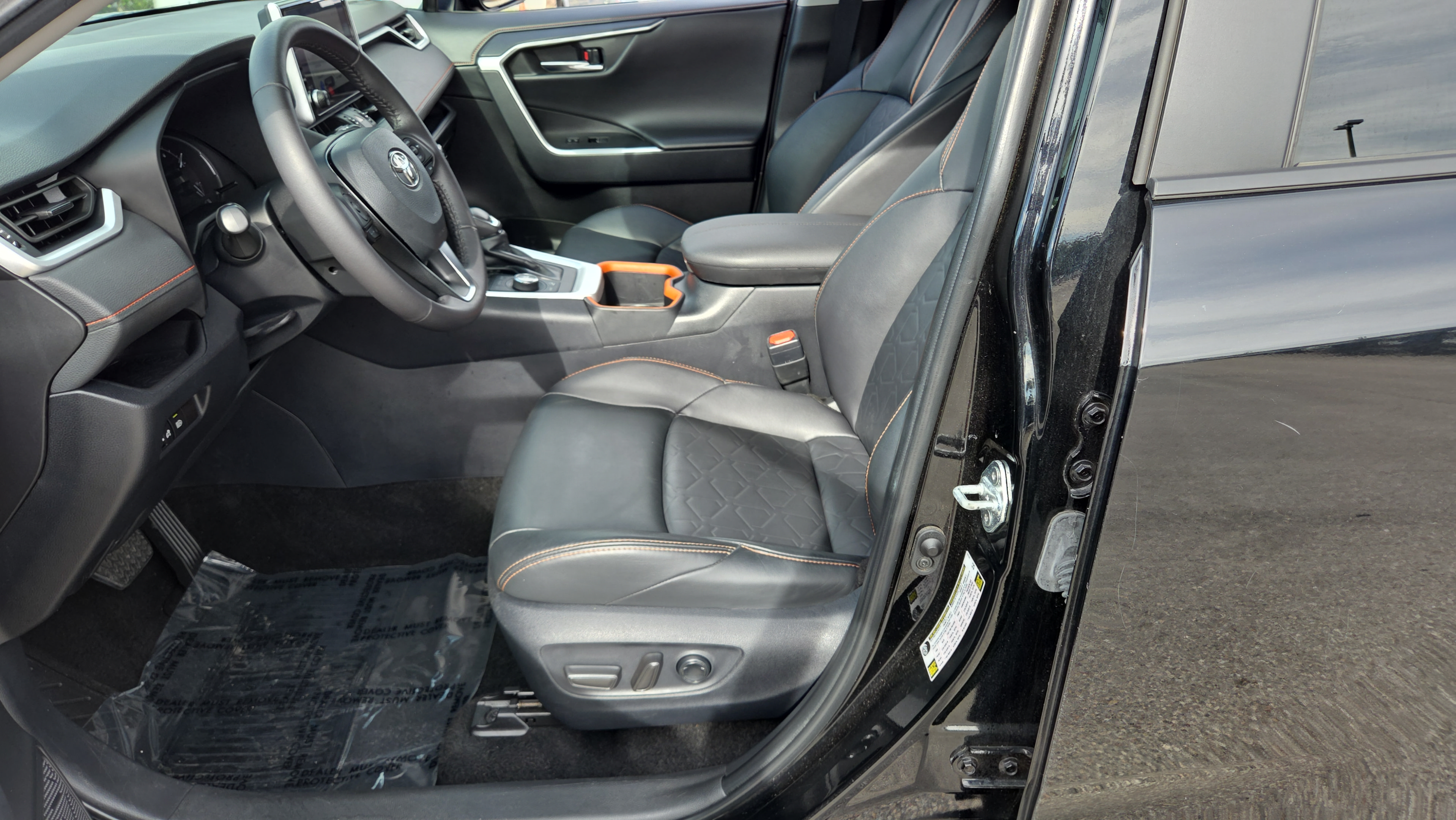 Used 2024 Toyota RAV4 Adventure AWD/4WD image 9