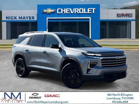 New 2026 Chevrolet Traverse LT image 1