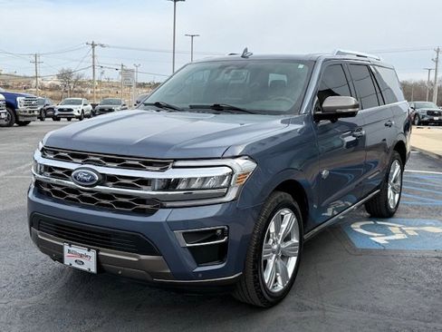 Certified 2023 Ford Expedition King Ranch image 3