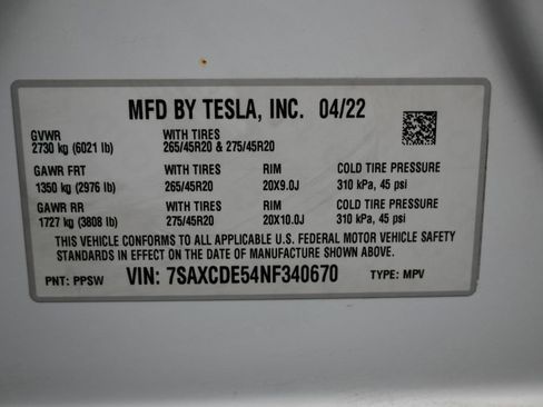 Used 2022 Tesla Model X image 47
