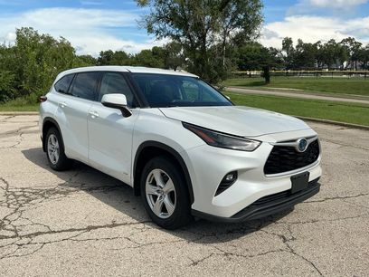 Used 2022 Toyota Highlander LE