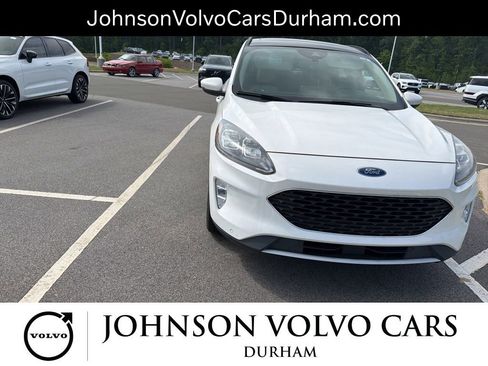 Used 2020 Ford Escape Titanium w/ Titanium Premium Package 2.0 FWD image 26