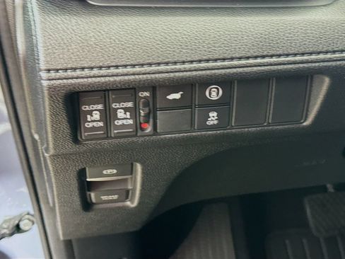 Used 2024 Honda Odyssey Sport image 10