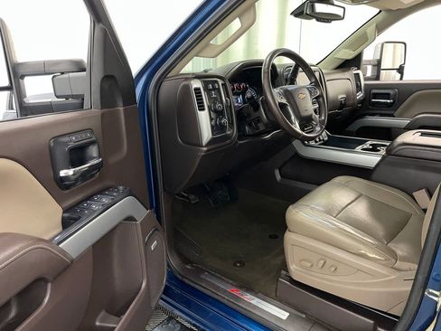 Used 2017 Chevrolet Silverado 2500 LTZ w/ Duramax Plus Package AWD/4WD image 23
