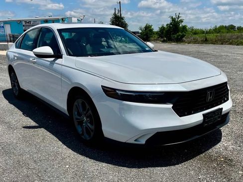 Used 2023 Honda Accord EX image 2