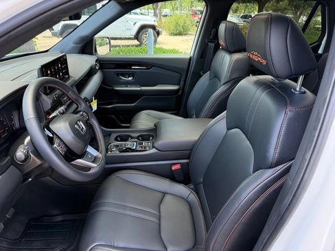 Certified 2026 Honda Pilot TrailSport image 13