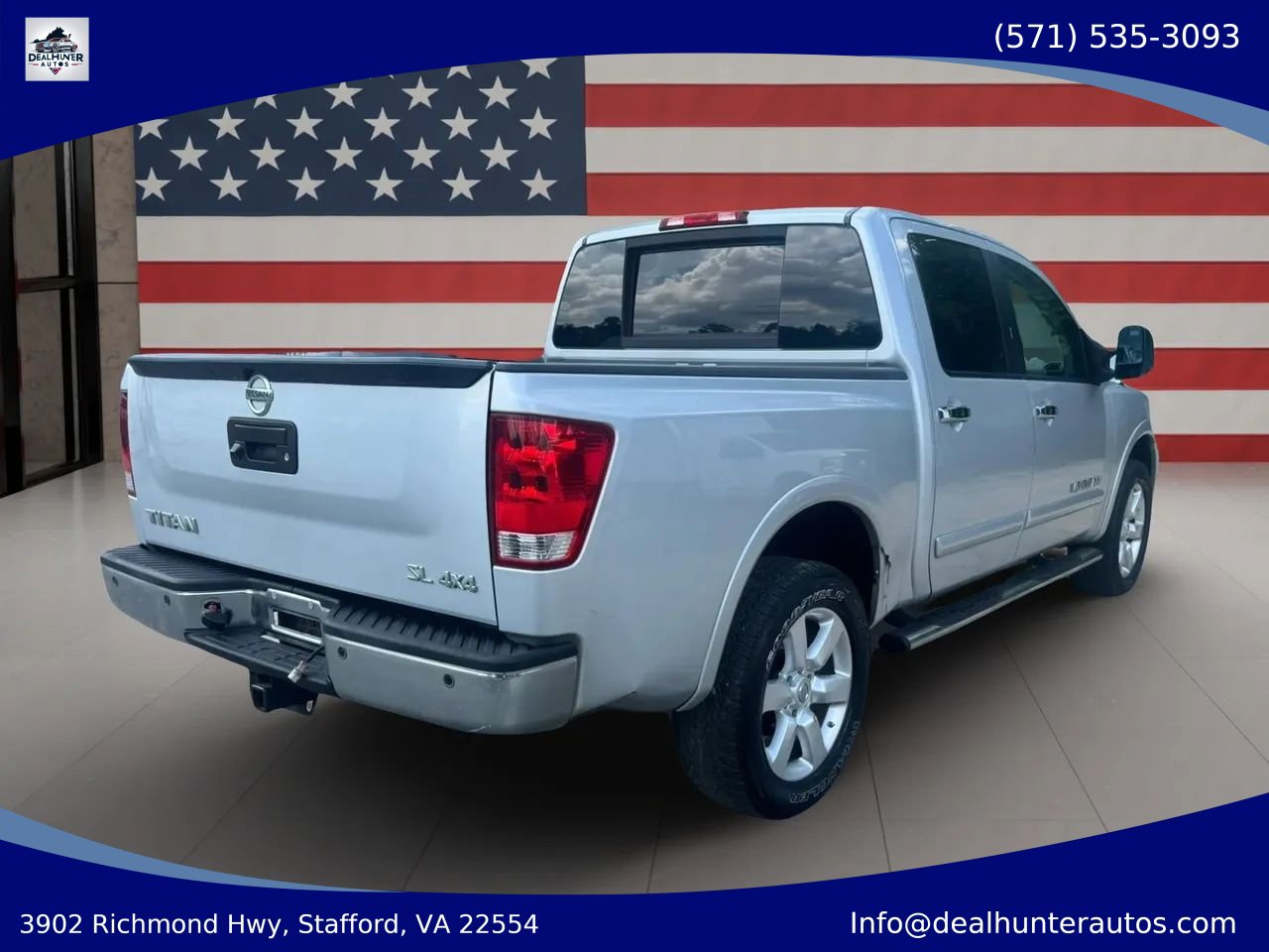 Used 2014 Nissan Titan SL w/ SL Moonroof Package AWD/4WD image 5