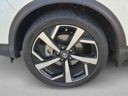 Used 2020 Nissan Rogue Sport SL w/ Premium Package FWD image 10