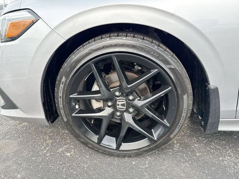 Used 2023 Honda Civic Sport image 10