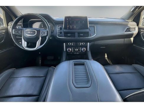 Used 2023 GMC Yukon XL SLT w/ SLT Luxury Package AWD/4WD image 7