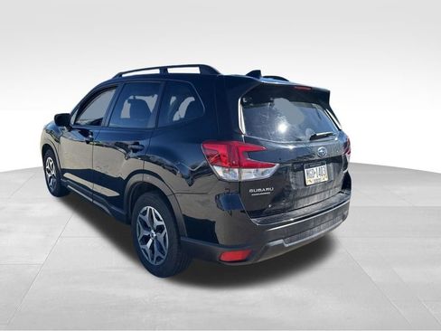 Used 2021 Subaru Forester Premium image 35