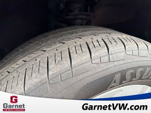 Used 2023 Volkswagen Atlas Cross Sport SE w/ Panoramic Sunroof Package image 28