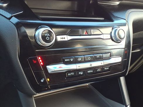 Used 2022 Ford Explorer ST w/ ST Street Pack image 19