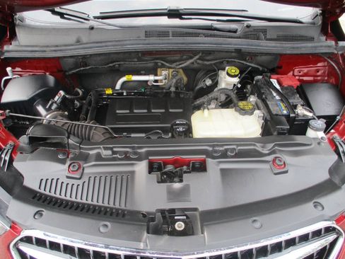 Used 2021 Buick Encore Preferred w/ Safety Package II AWD/4WD image 9