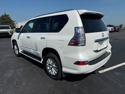 Used 2018 Lexus GX 460 Premium AWD/4WD image 3