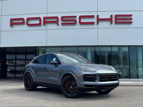 New 2026 Porsche Cayenne S AWD/4WD image 16