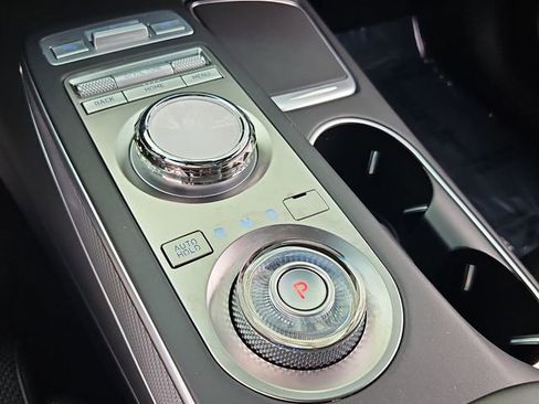 Used 2024 Genesis GV70 2.5T w/ Sport Prestige Package image 22