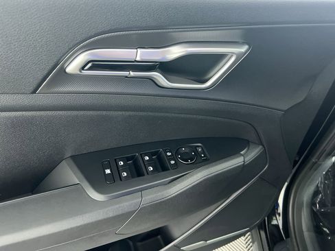 New 2026 Kia Sportage S image 16