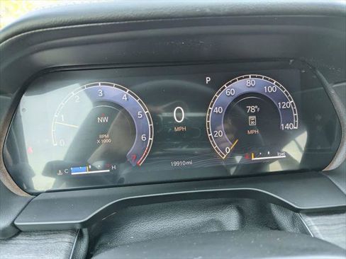 Certified 2025 Jeep Grand Cherokee L Overland AWD/4WD image 29