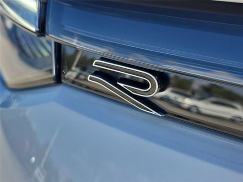 New 2026 Volkswagen Tiguan SE R-Line image 3