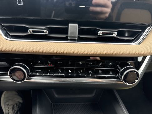 New 2026 Chevrolet Equinox ACTIV w/ Convenience Package III image 27