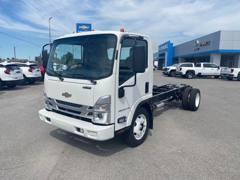 New 2024 Chevrolet Low Cab Forward image 1