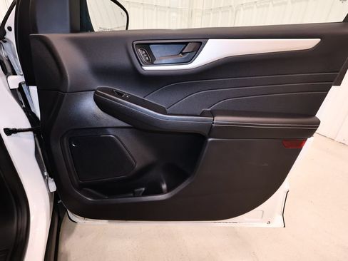 Certified 2022 Ford Escape SE w/ SE Sport Appearance Package AWD/4WD image 18
