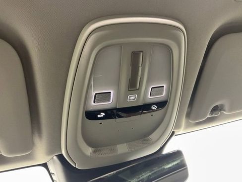 Used 2023 Volvo XC60 B5 Plus w/ Climate Package image 18