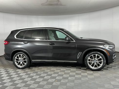 Used 2023 BMW X5 xDrive40i w/ Premium Package AWD/4WD image 31