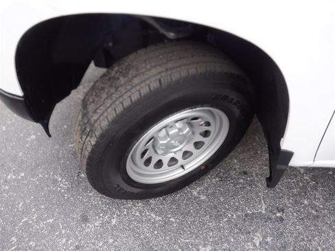 Used 2024 Chevrolet Silverado 1500 W/T w/ WT Value Package image 16