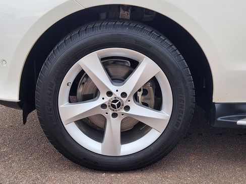 Used 2018 Mercedes-Benz GLE 350 4MATIC image 10