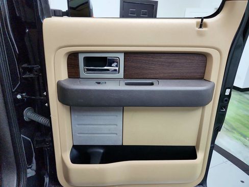 Used 2014 Ford F150 Lariat w/ Equipment Group 502A Luxury image 28