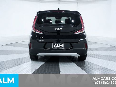 Used 2025 Kia Soul LX w/ LX Technology Package FWD image 5