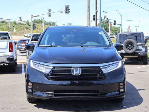 Certified 2023 Honda Odyssey Touring image 2