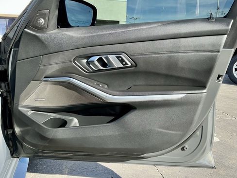 Used 2023 BMW M3 Competition image 21