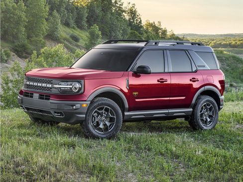 Used 2022 Ford Bronco Sport Outer Banks w/ Tech Package AWD/4WD image 1