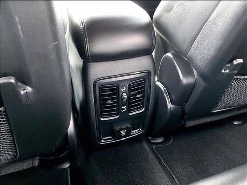 Used 2021 Jeep Grand Cherokee Laredo X AWD/4WD image 22