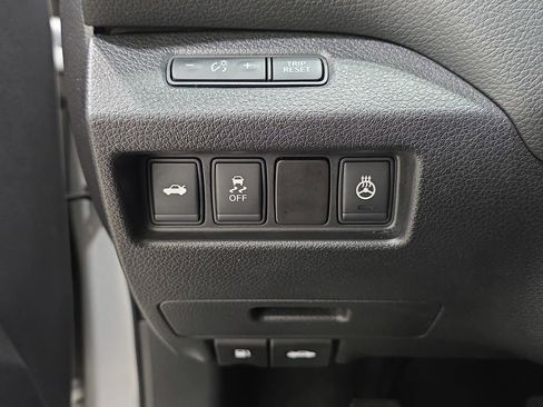 Used 2016 Nissan Altima 2.5 SL w/ 2.5 Technology w/LED Package FWD image 24