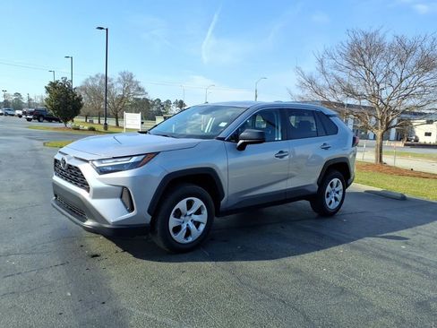 Used 2024 Toyota RAV4 LE image 7