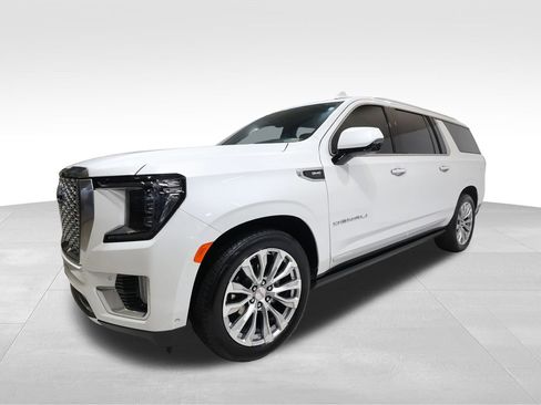 Certified 2024 GMC Yukon XL Denali w/ Denali Reserve Package image 8