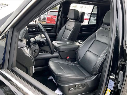 Certified 2021 GMC Yukon Denali w/ Denali Ultimate Package image 7